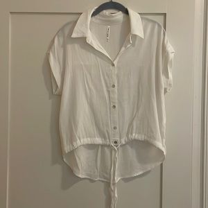 Linen tshirt button down